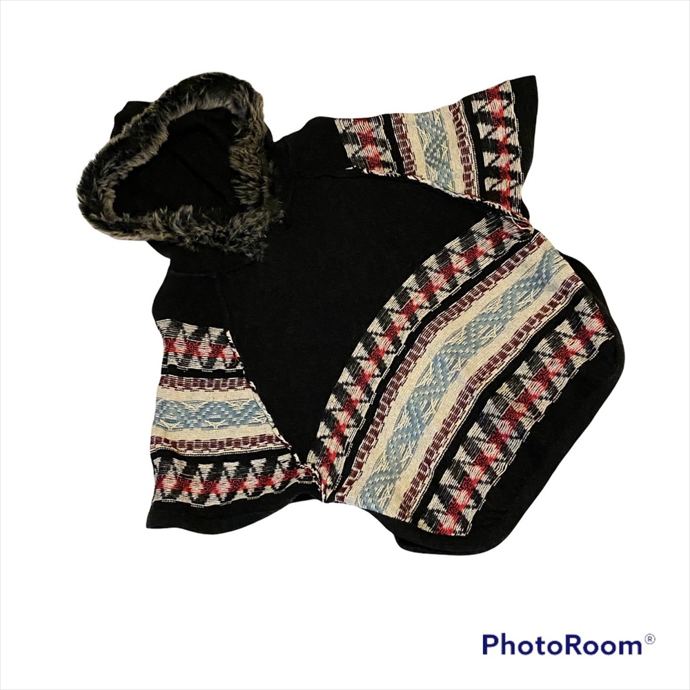 AMERICAN RAG HOODED Kimono Sweater FAUX FIR ON HOOD AND DRAW STRING SIZE M/L